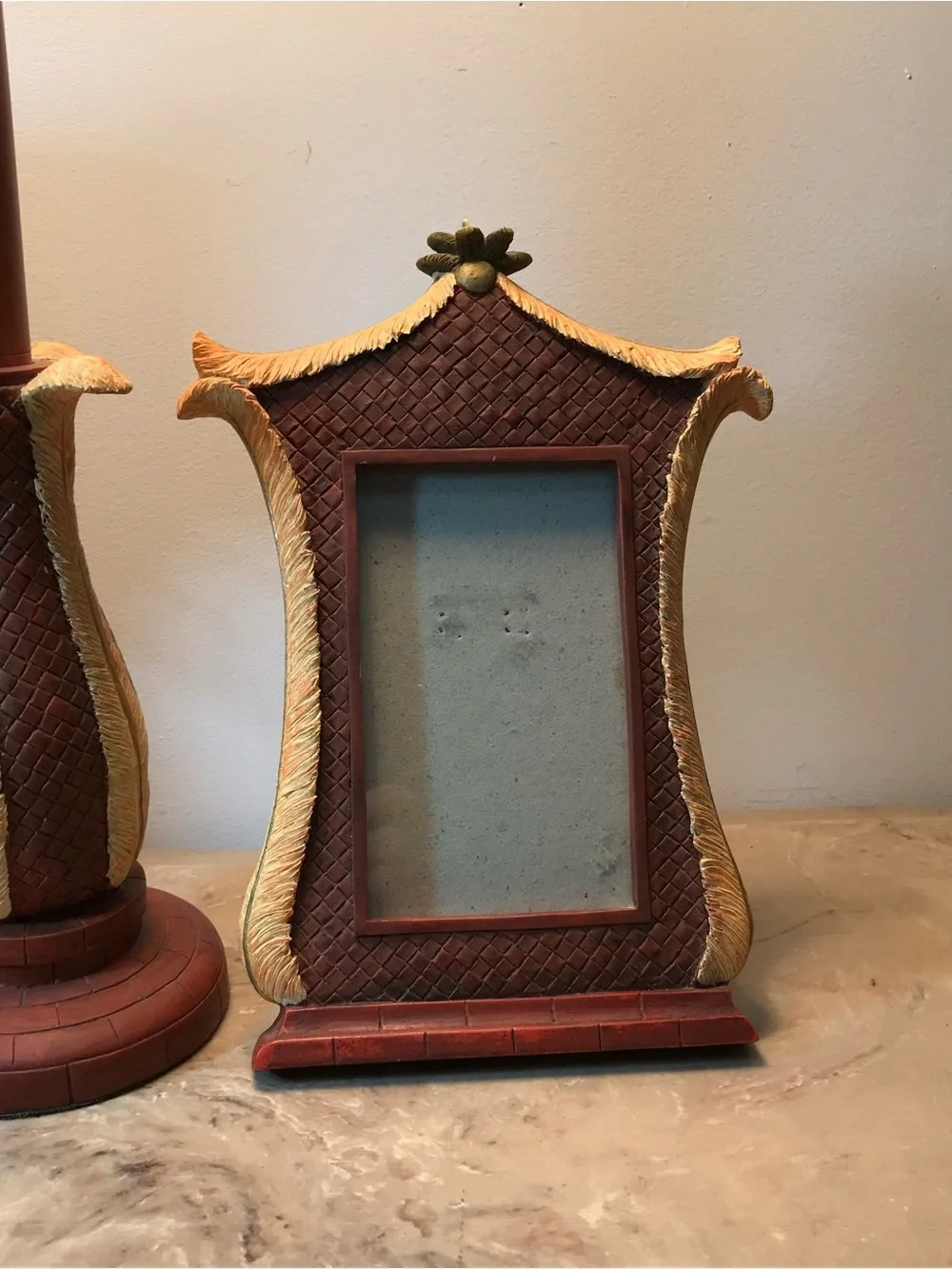 VTG Resin Lamp Pillar Candleholder & Picture Frame